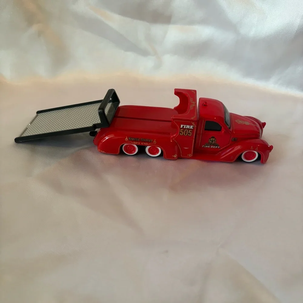 Maisto • Red Missile Tow‎ Flatbed